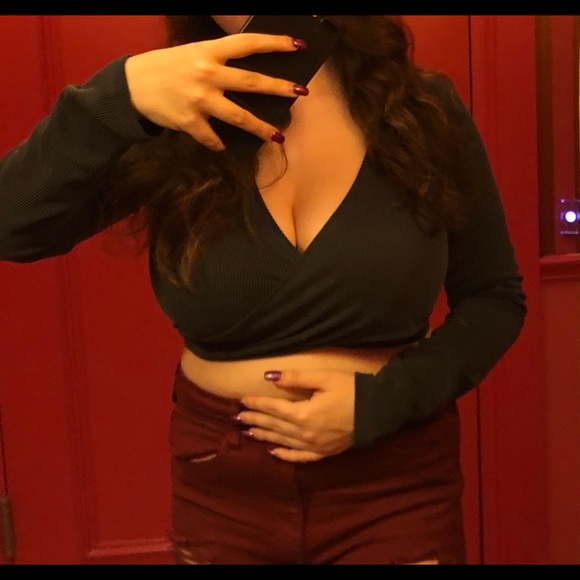 Victoria’s Secret Crop Top - Picture 4 of 4